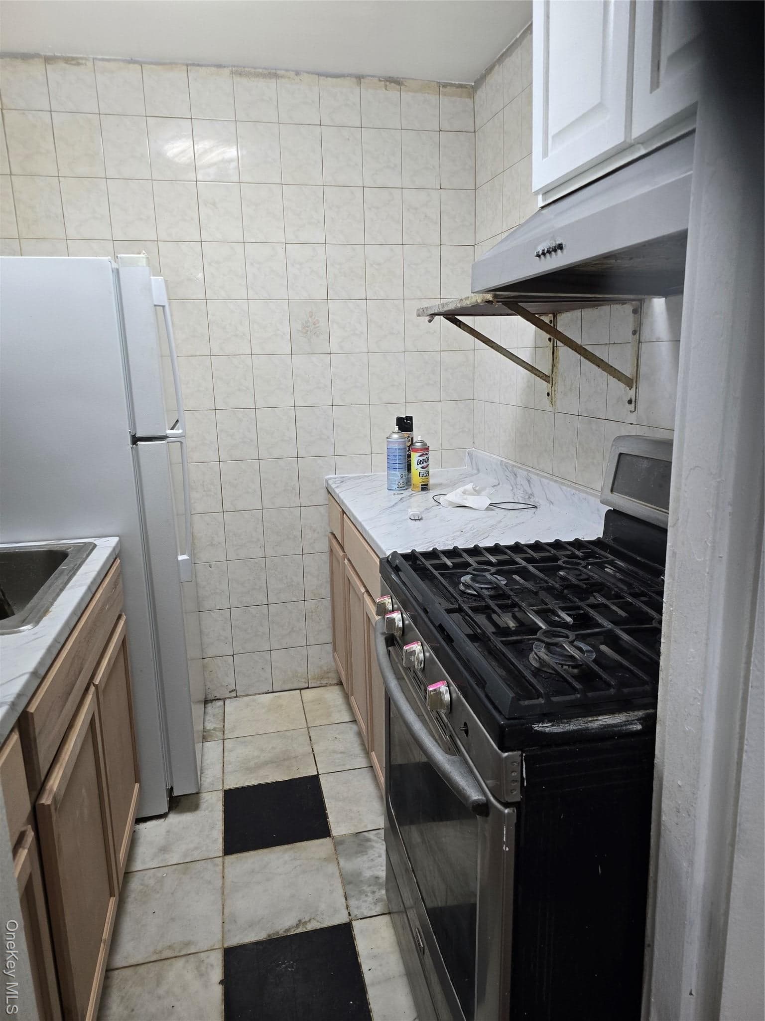 92-29 Lemont Ave Ave Unit: 1 E thumbnail 2