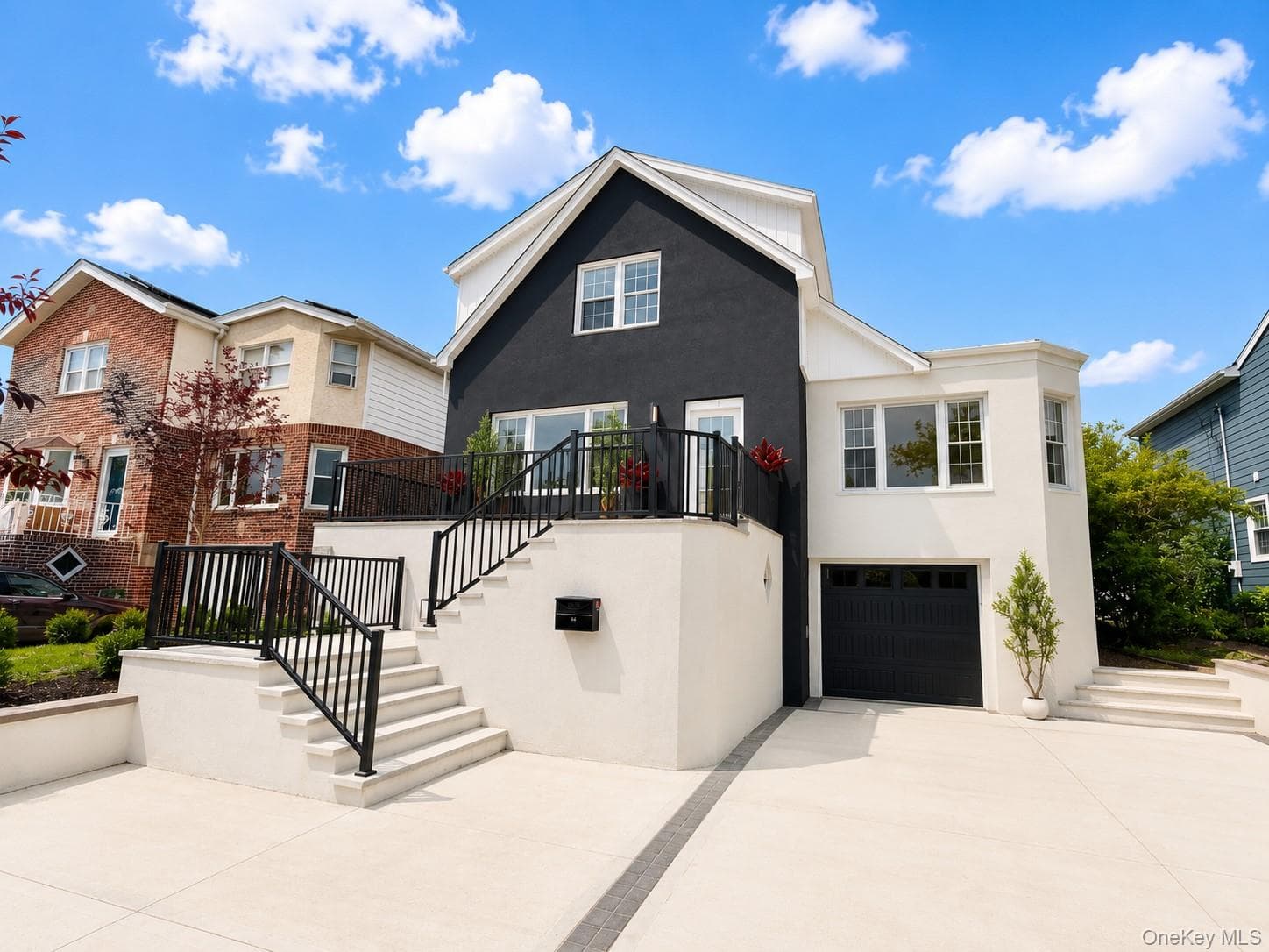 449 W Beech Street thumbnail 44