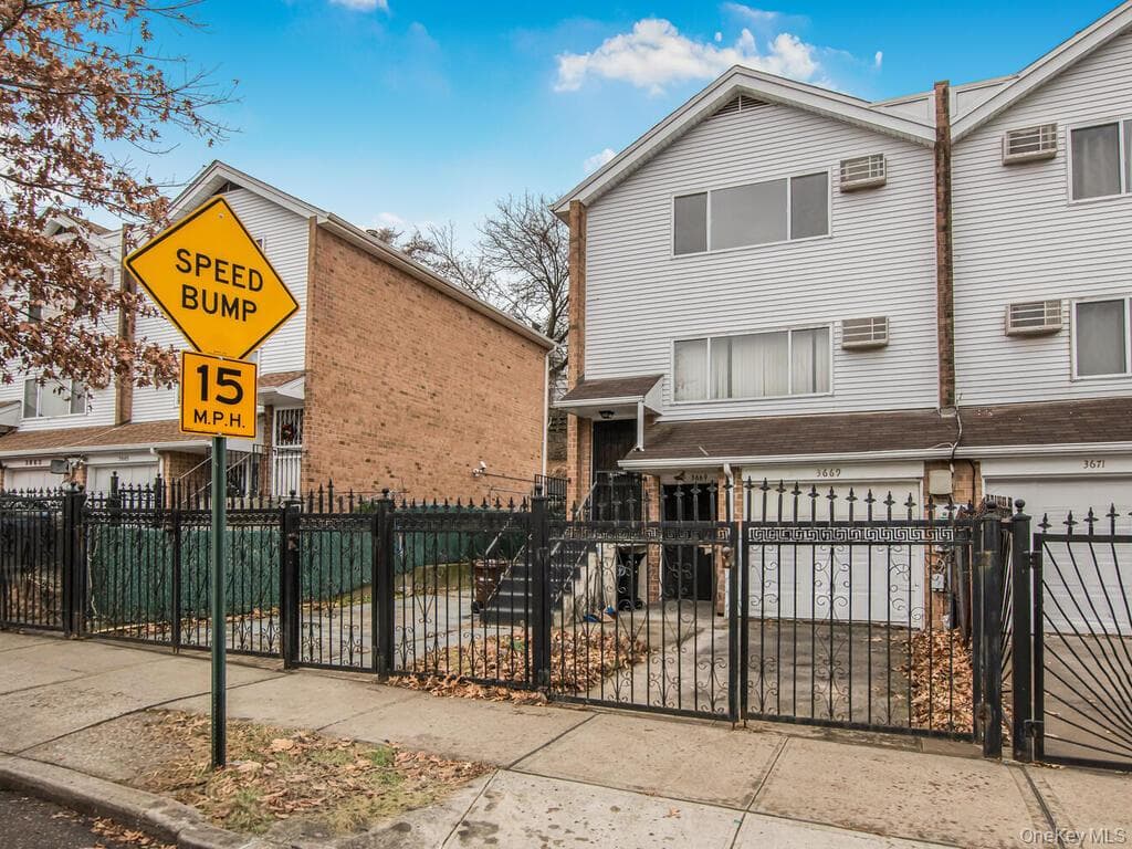 3669 Boller Avenue photo 1