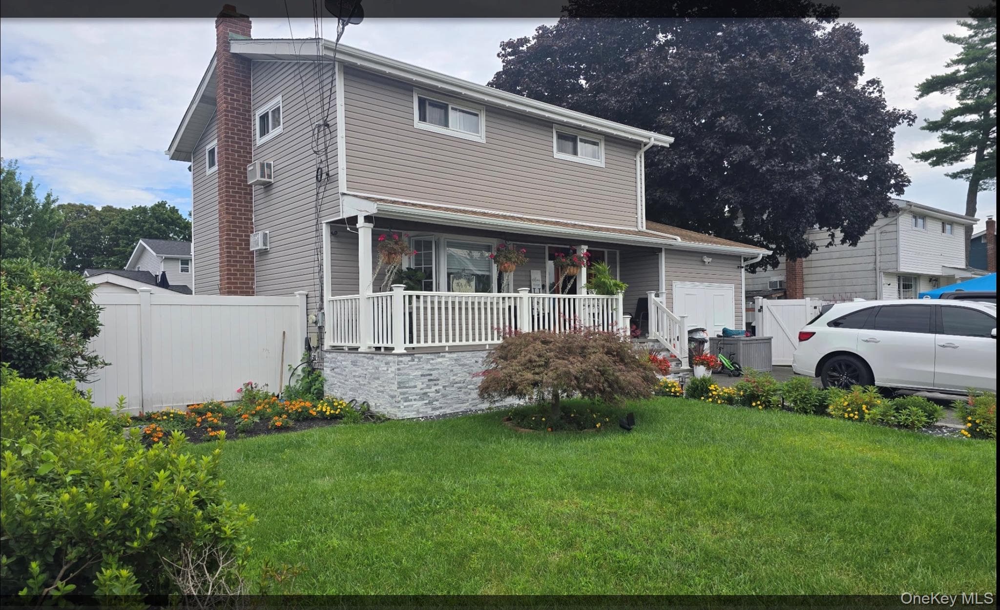 353 Barleau Street thumbnail 5
