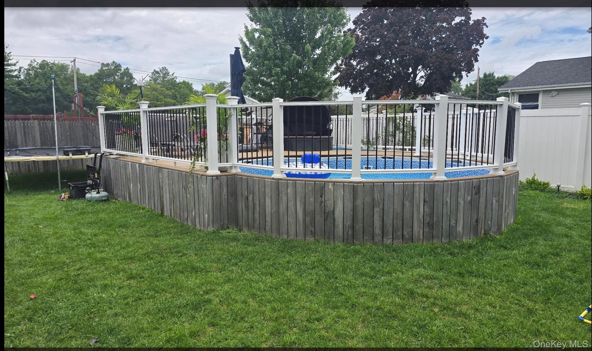 353 Barleau Street thumbnail 13