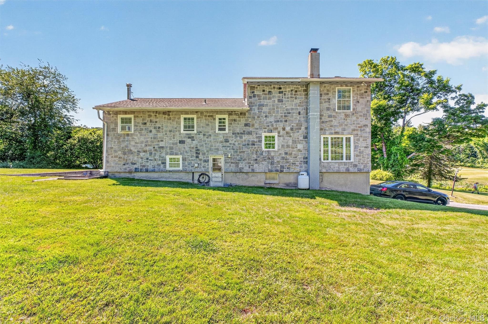 29-35 Bowen Court thumbnail 12