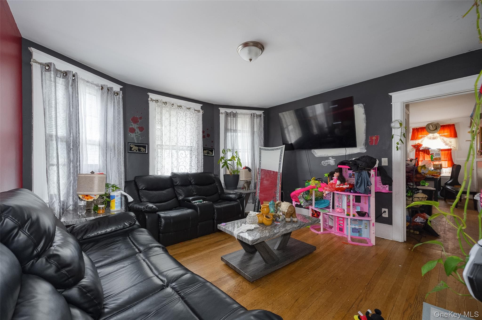 42 Manitou Avenue thumbnail 13