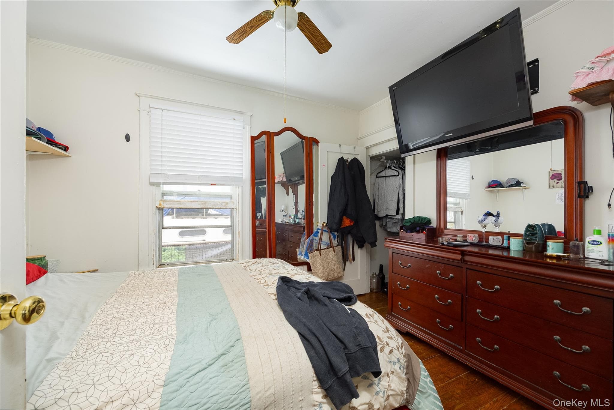 42 Manitou Avenue thumbnail 10
