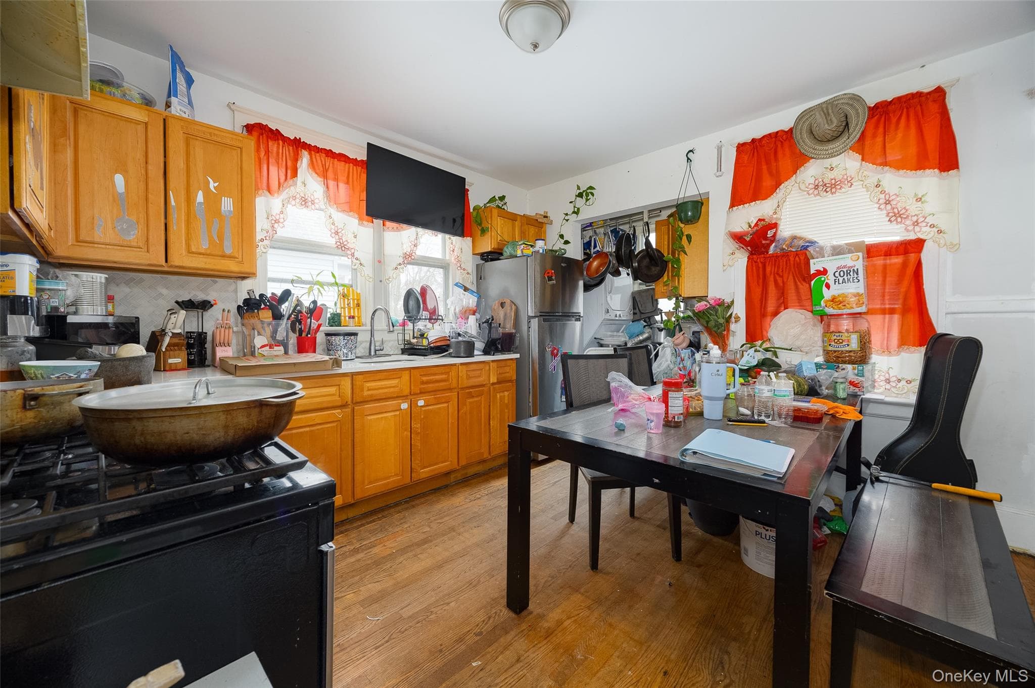 42 Manitou Avenue thumbnail 15
