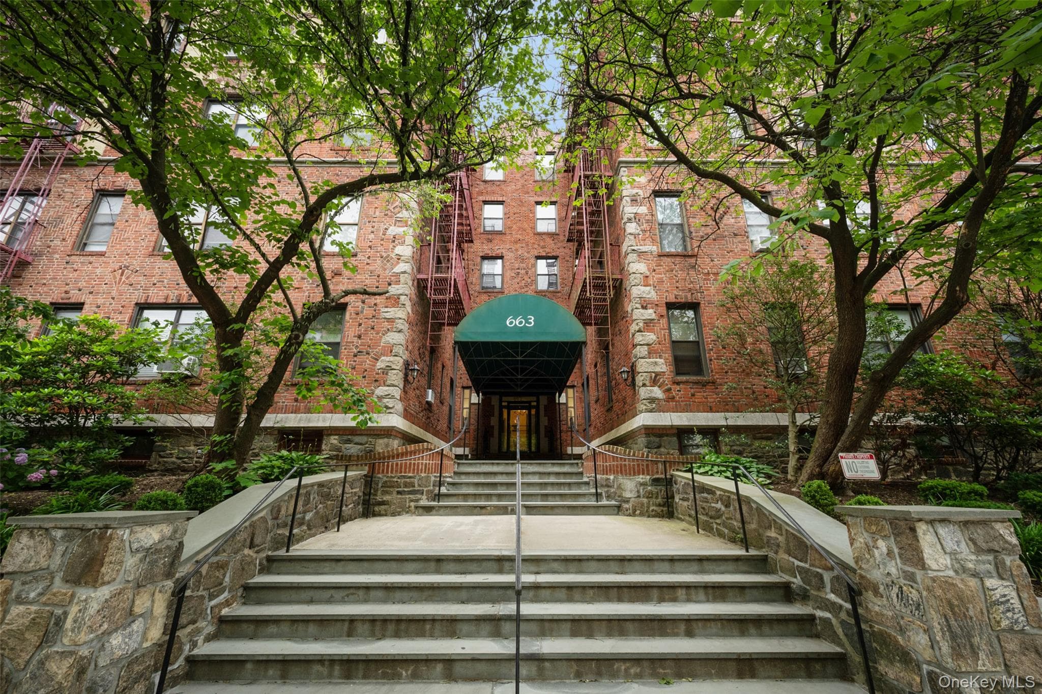 663 Locust Street Unit: 5-D, Fleetwood