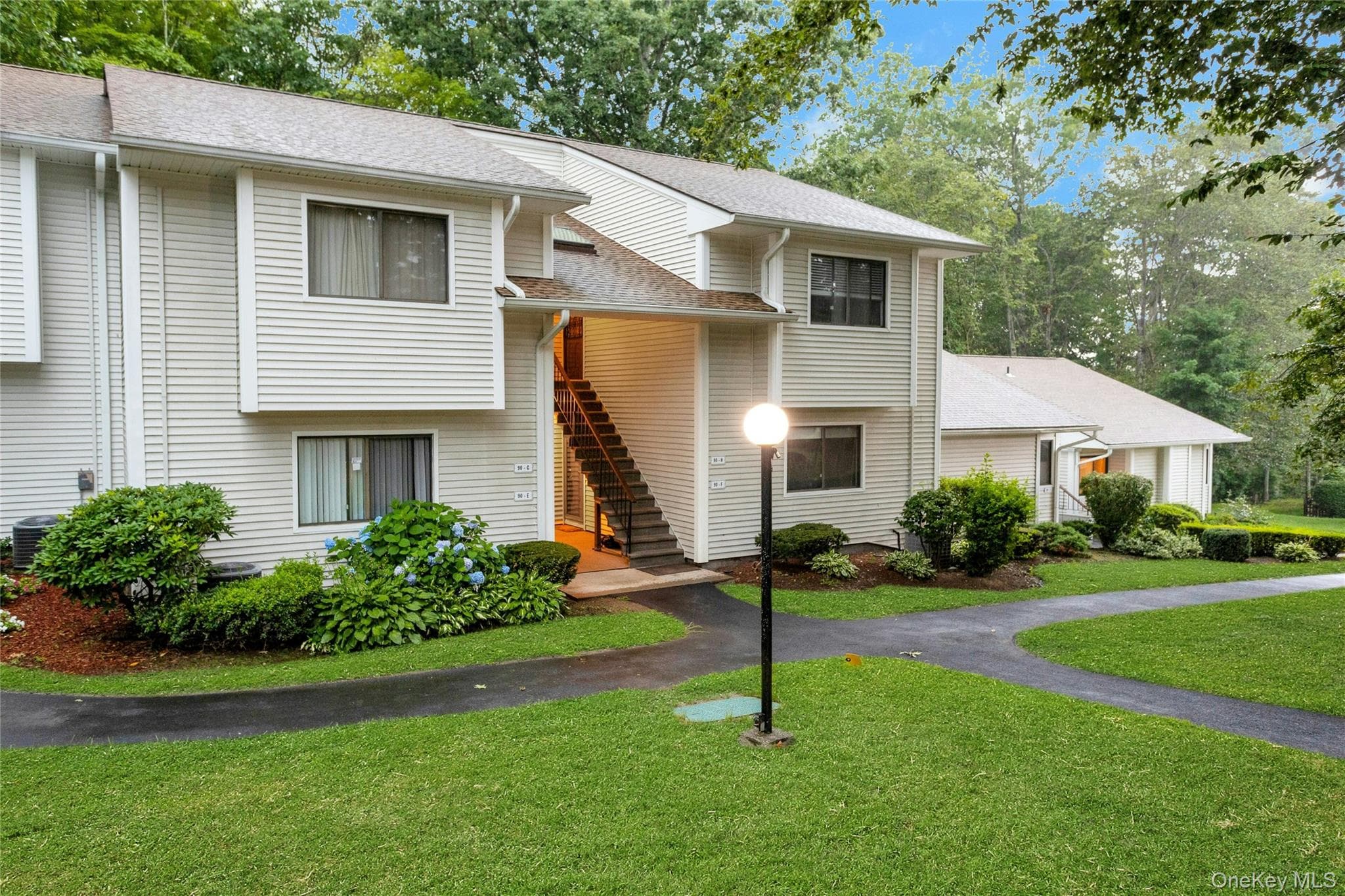 90 Molly Pitcher Lane Unit: F thumbnail 2
