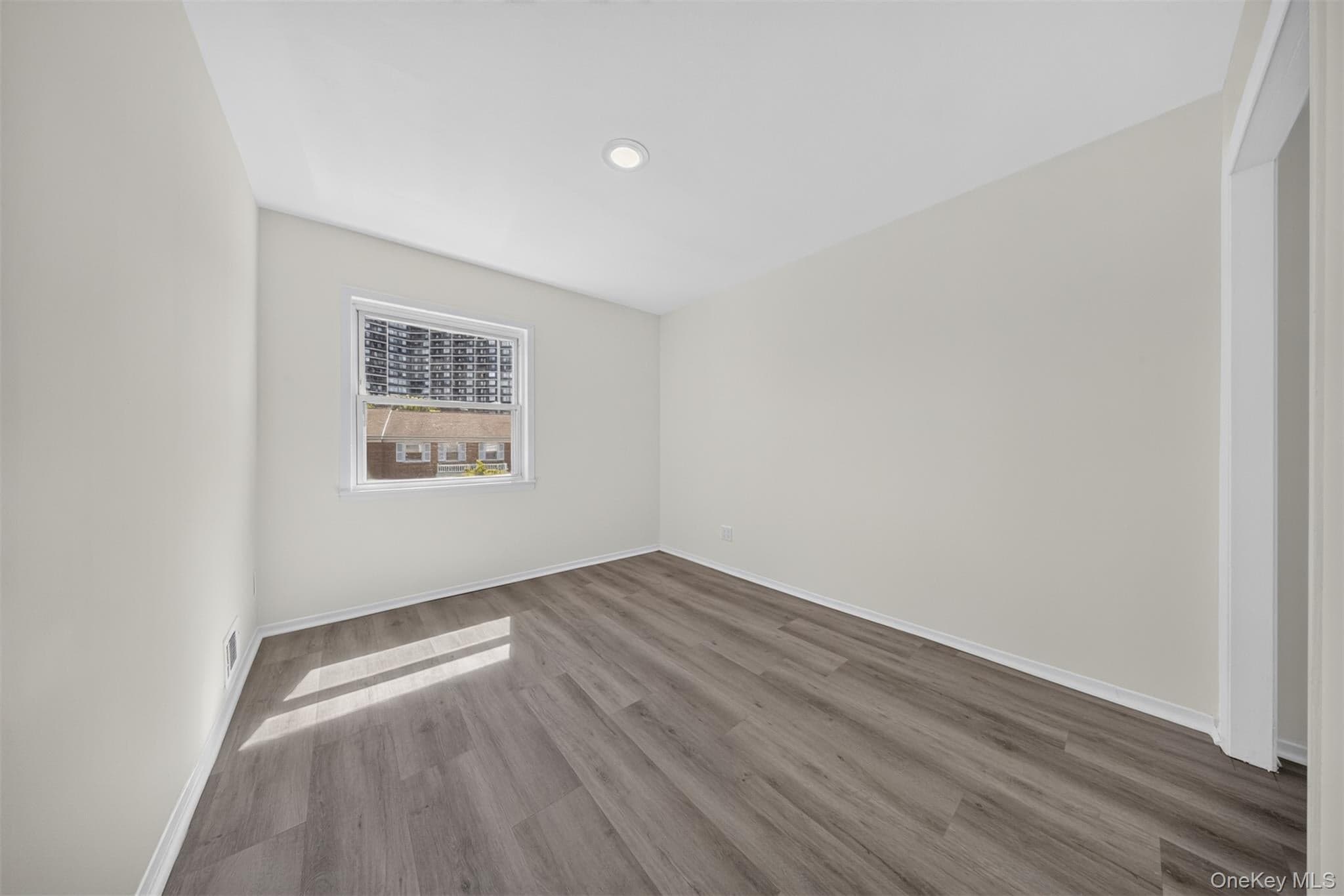 2330 Corporal Kennedy Street Unit: 84 thumbnail 21