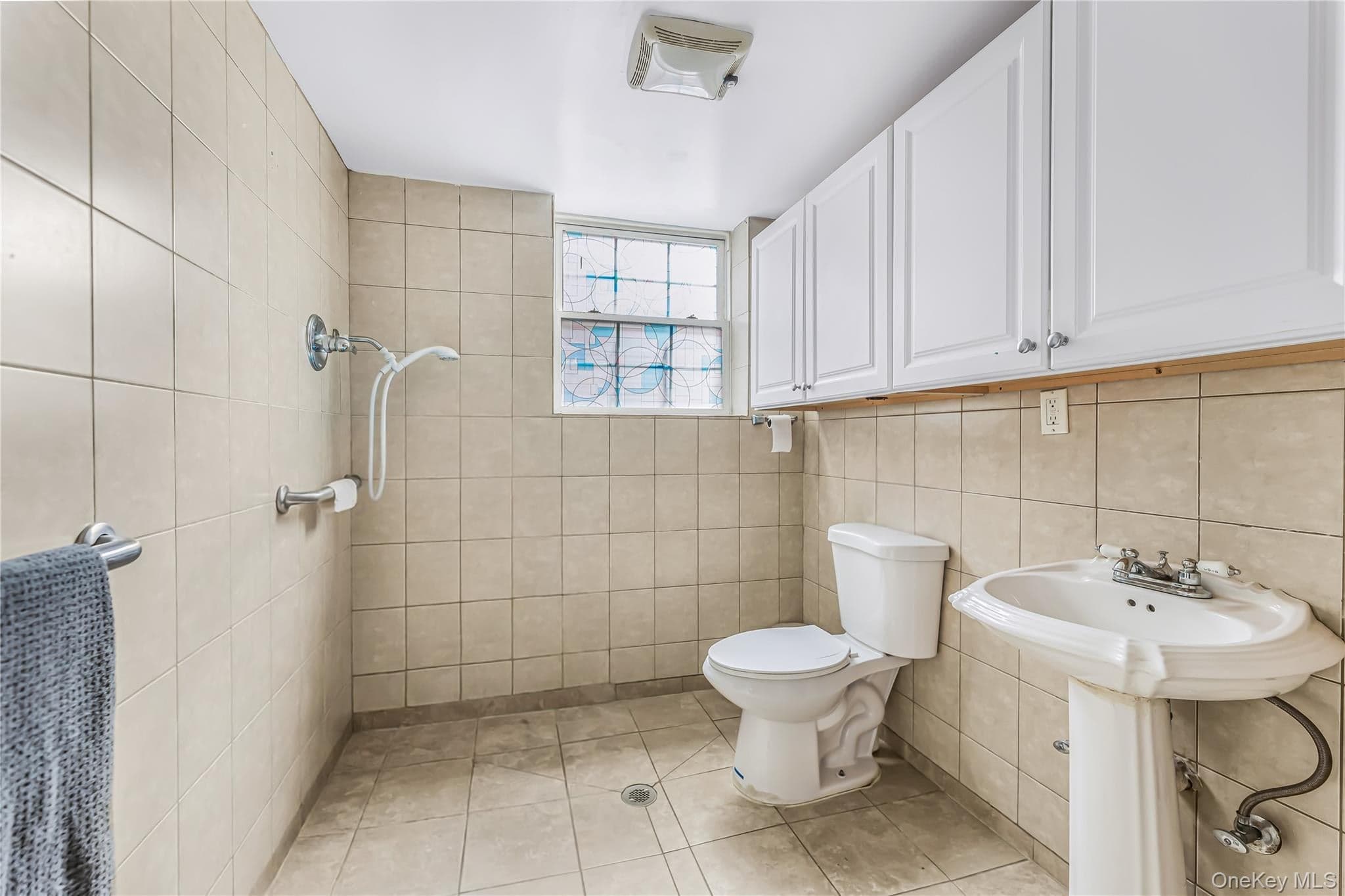 2515 Woodhull Avenue thumbnail 17