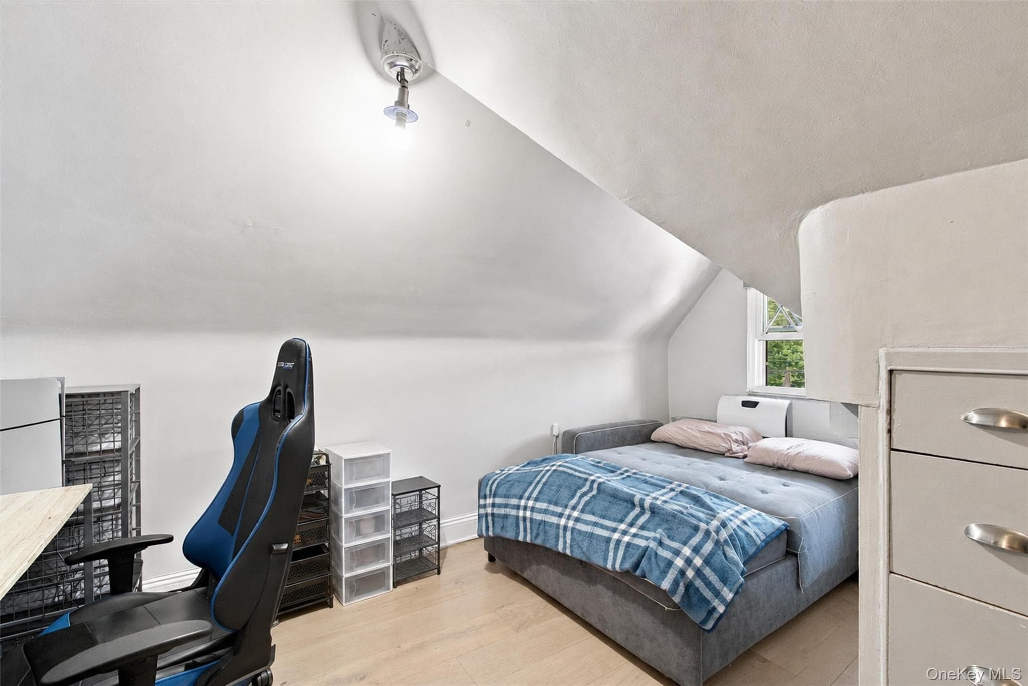 1176 Lydig Avenue thumbnail 25