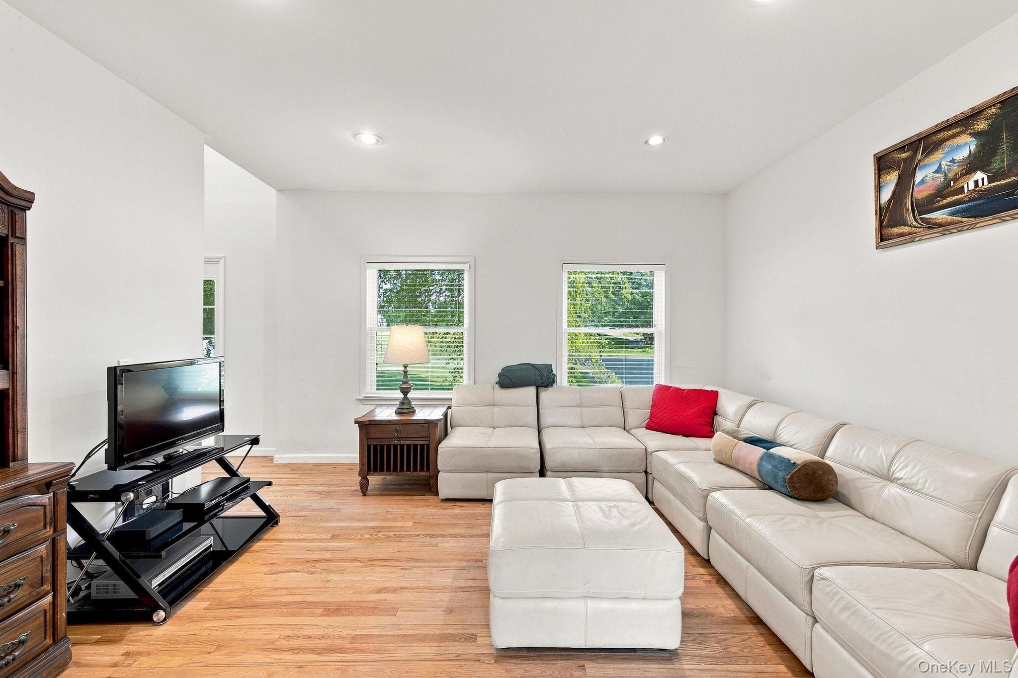 480 Haviland Drive thumbnail 6