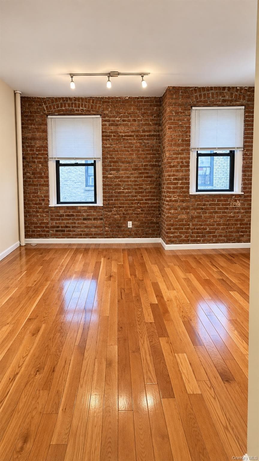 21-38 35th Street Unit: 2C thumbnail 11