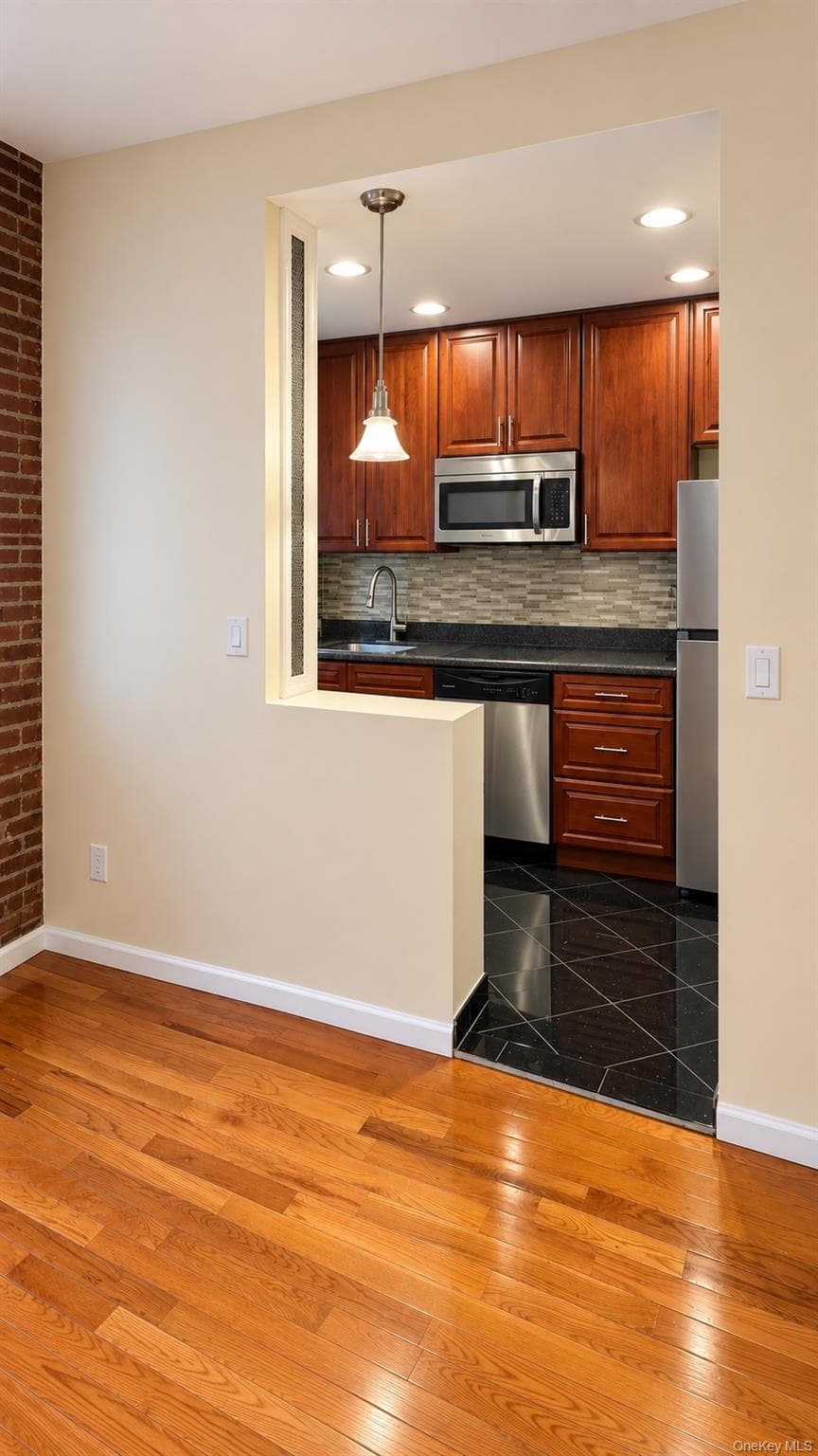 21-38 35th Street Unit: 2C thumbnail 13