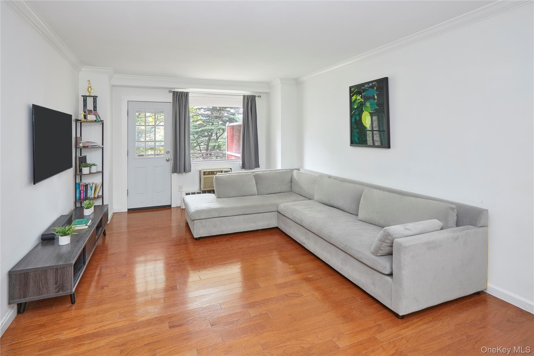 5700 Arlington Avenue Unit: 1D thumbnail 2