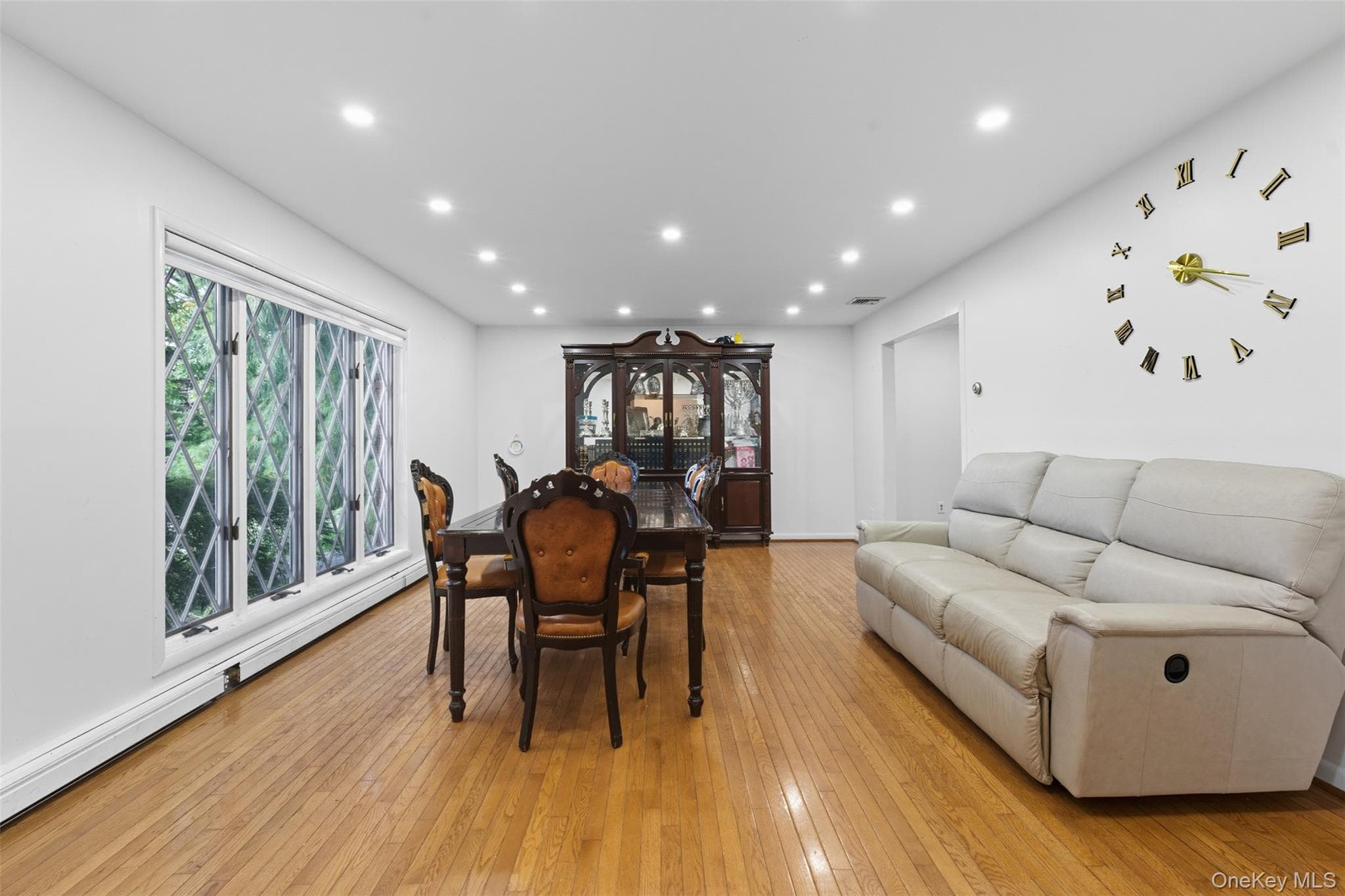 35 Depalma Drive thumbnail 6