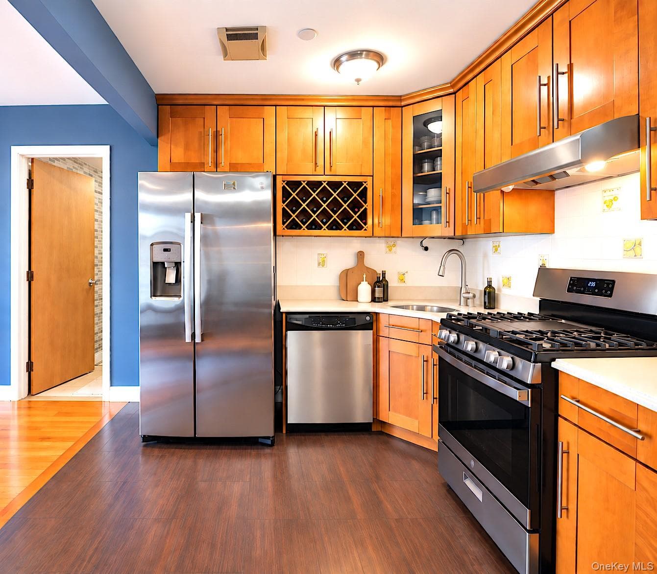 311 Saint Nicholas Avenue Unit: 3H thumbnail 3