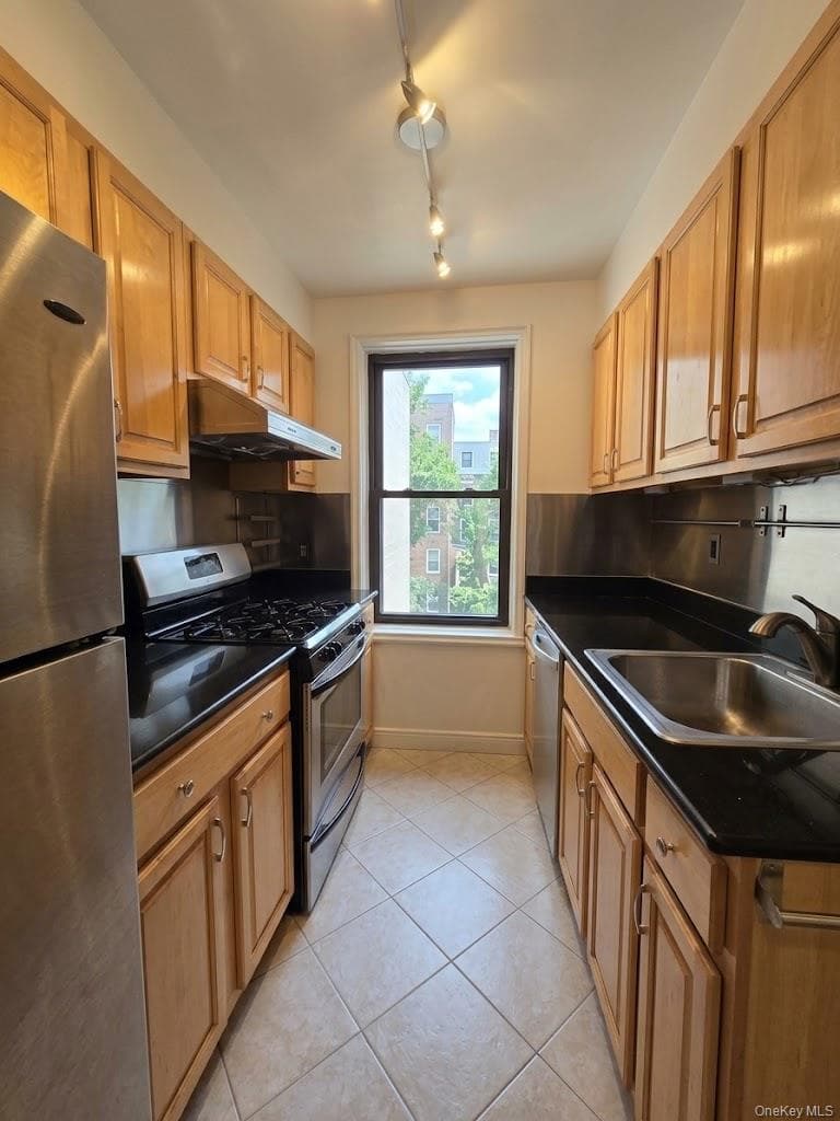 6448 Booth Street Unit: 4D thumbnail 2