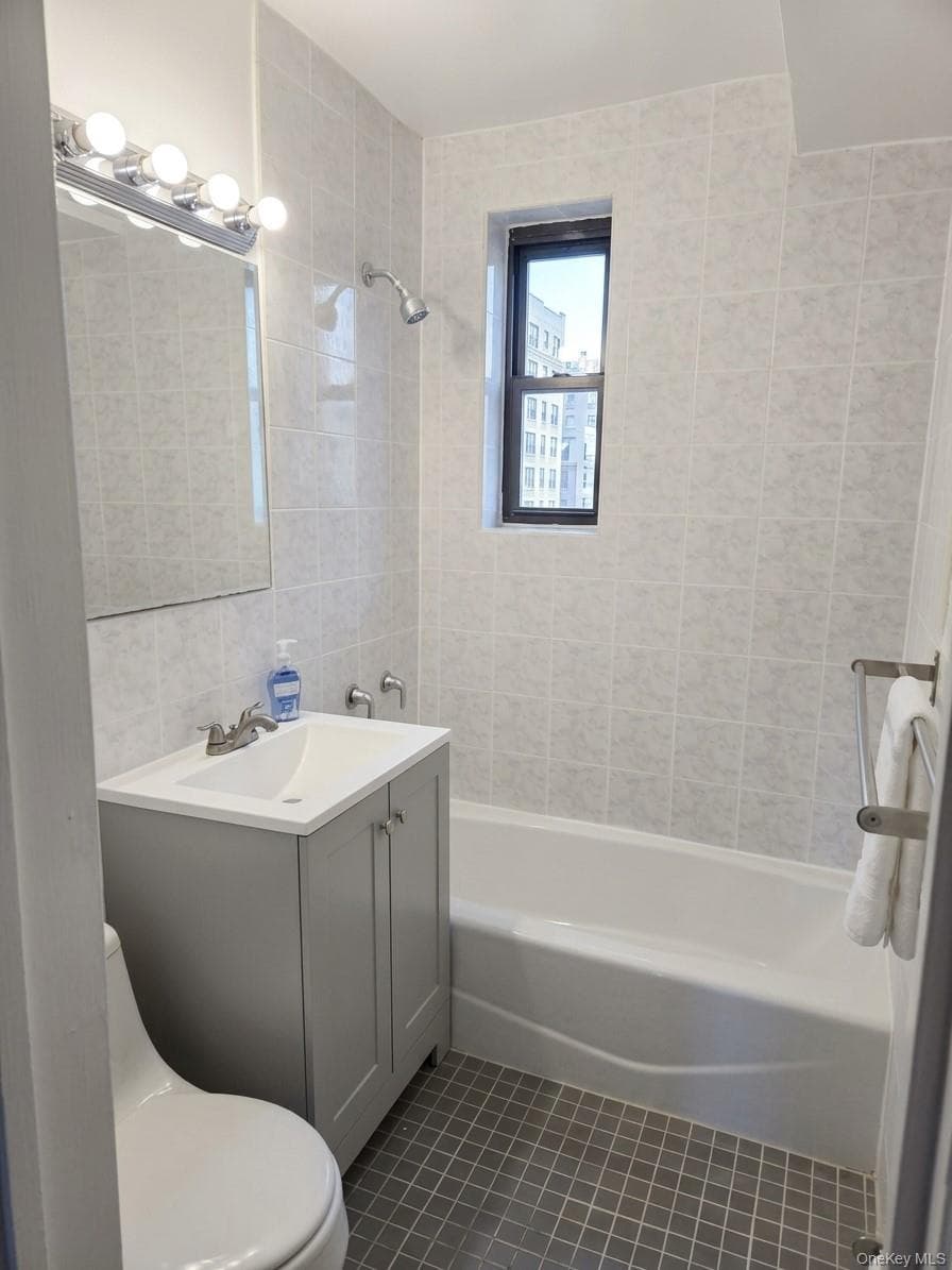 6448 Booth Street Unit: 4D thumbnail 7