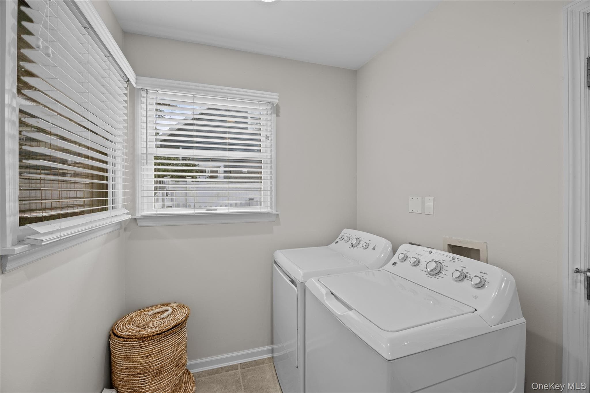 51 Beachfern Road thumbnail 27