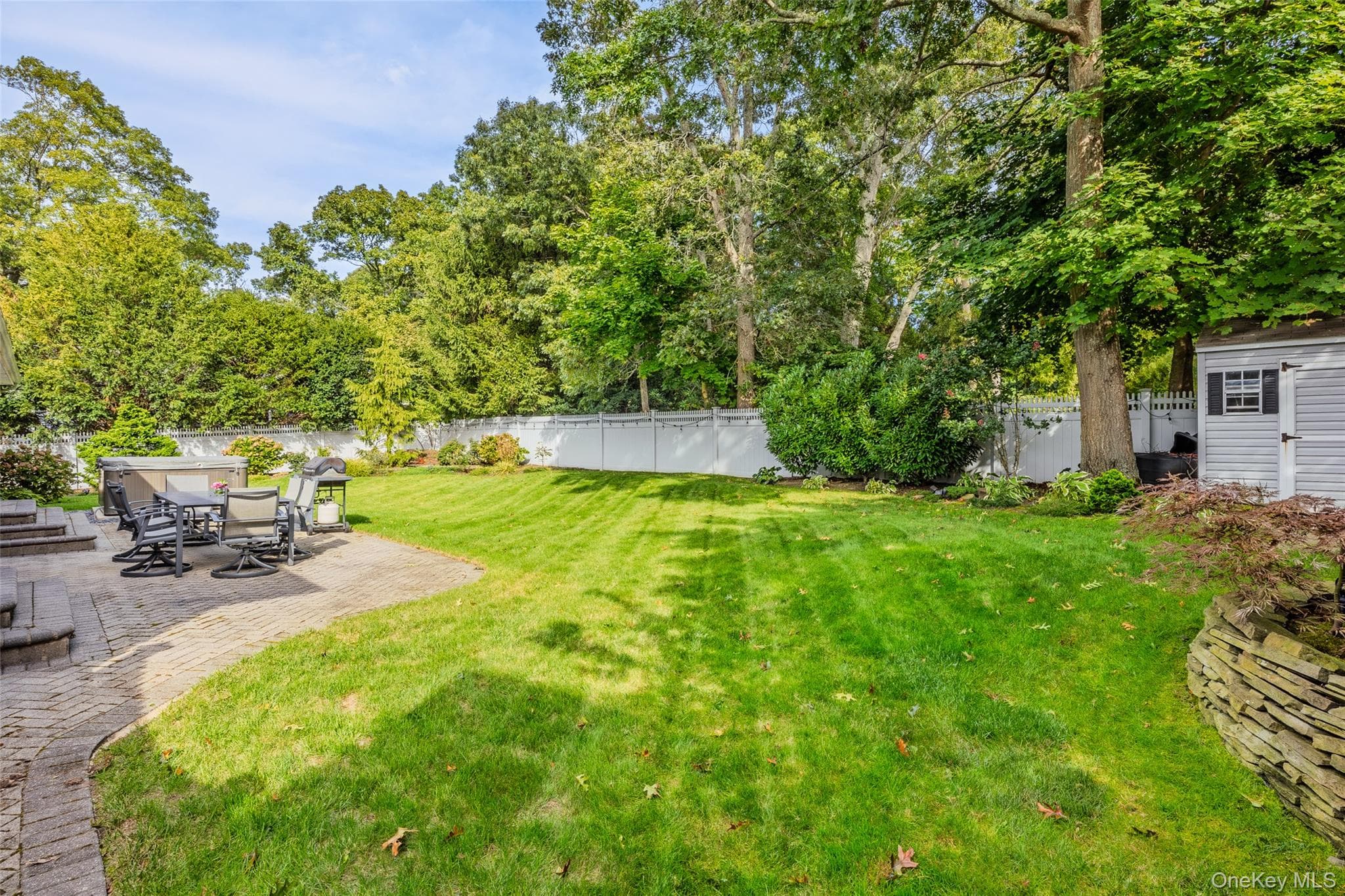 51 Beachfern Road thumbnail 4
