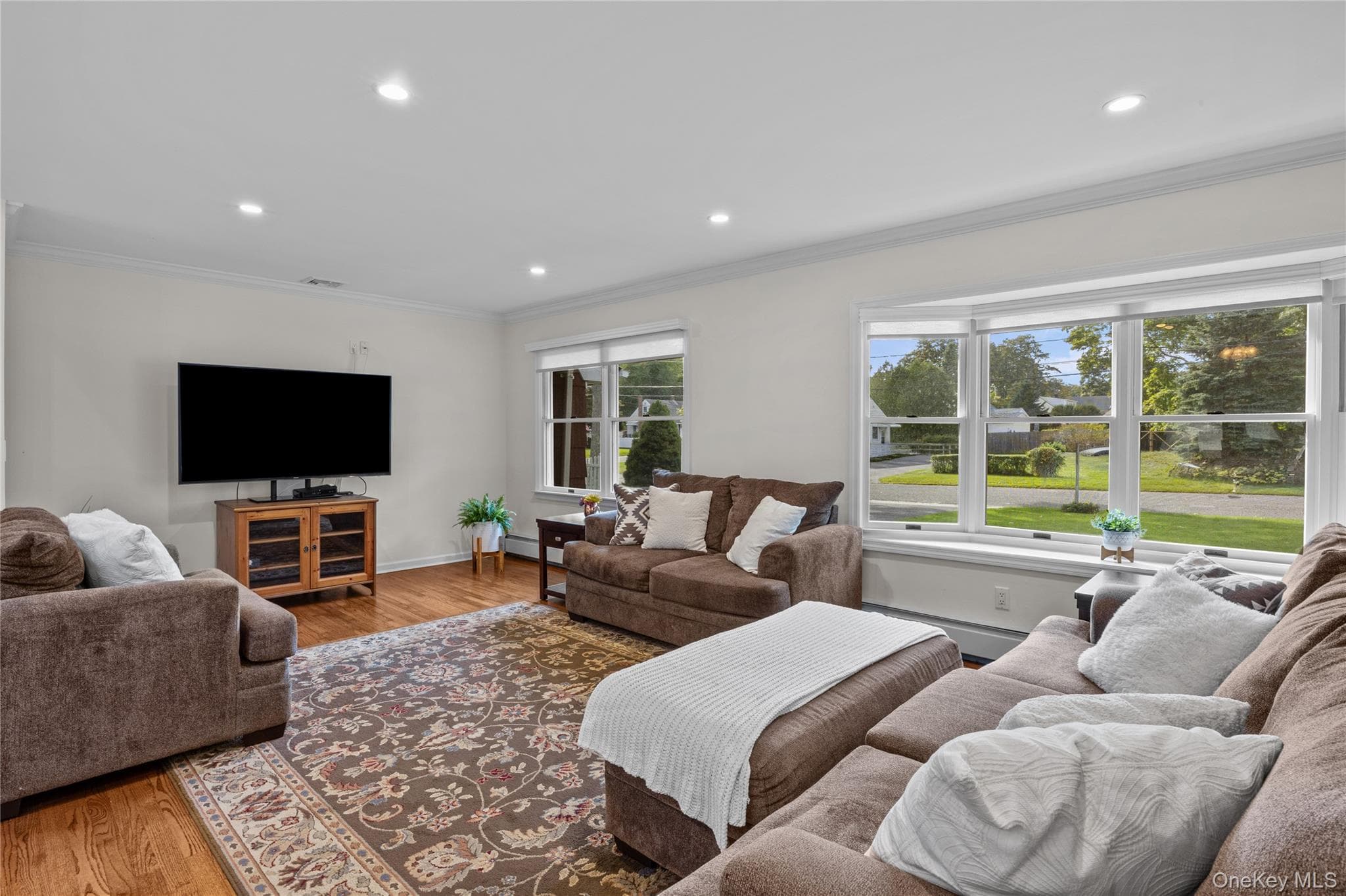 51 Beachfern Road thumbnail 11
