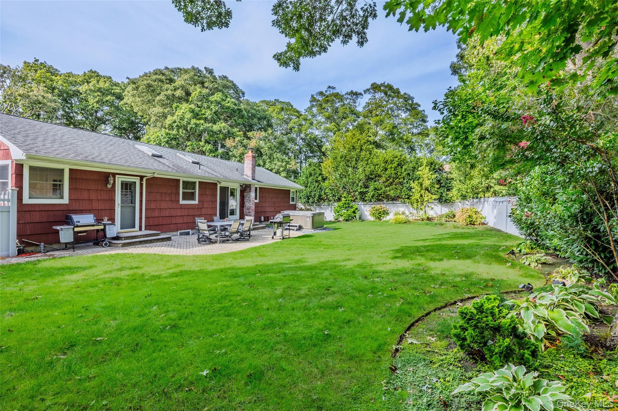 51 Beachfern Road thumbnail 5