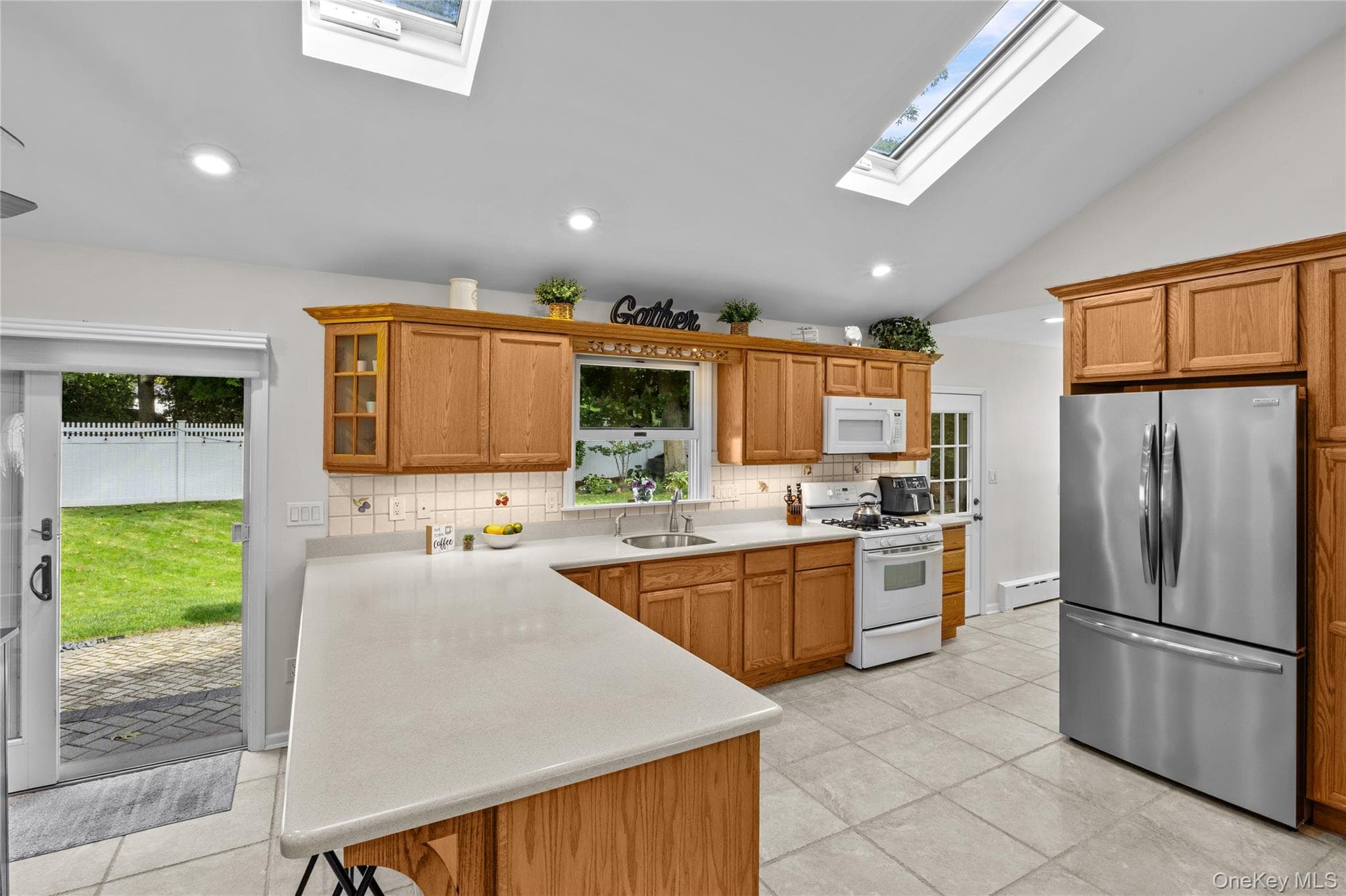 51 Beachfern Road thumbnail 16