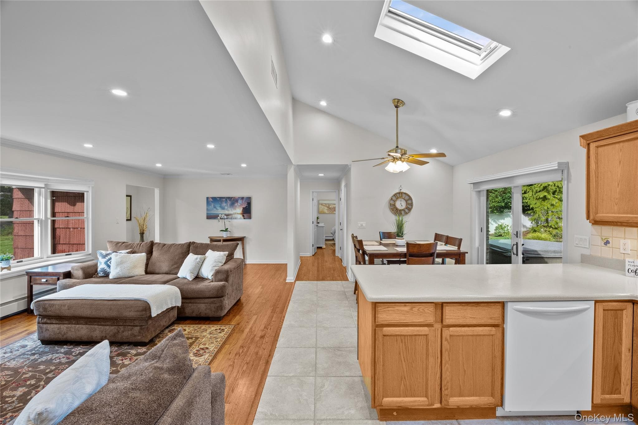 51 Beachfern Road thumbnail 15