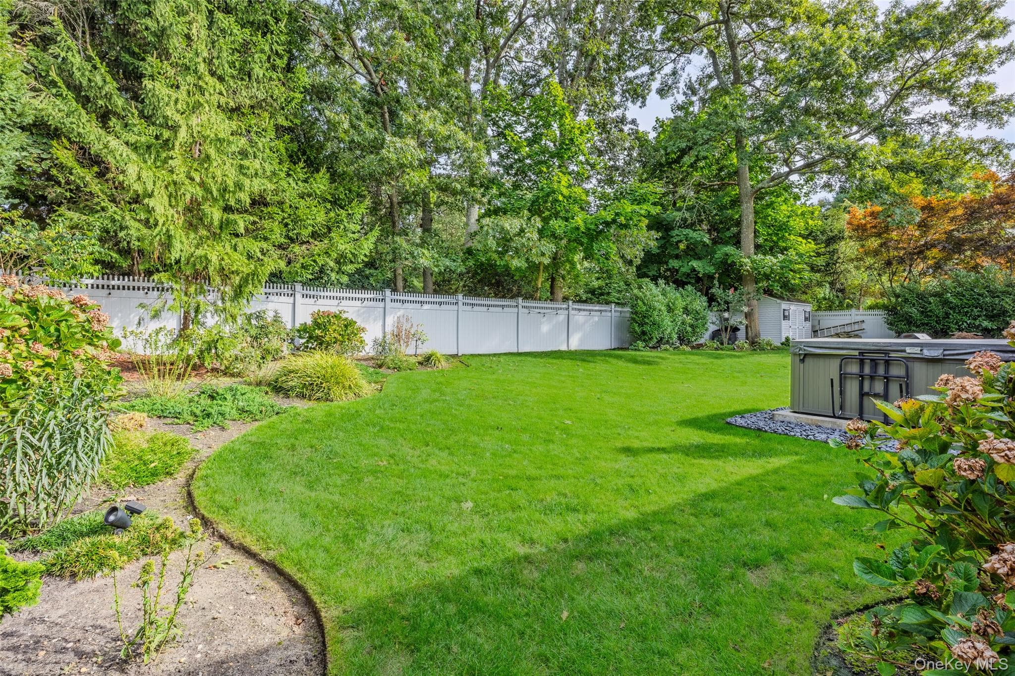 51 Beachfern Road thumbnail 7