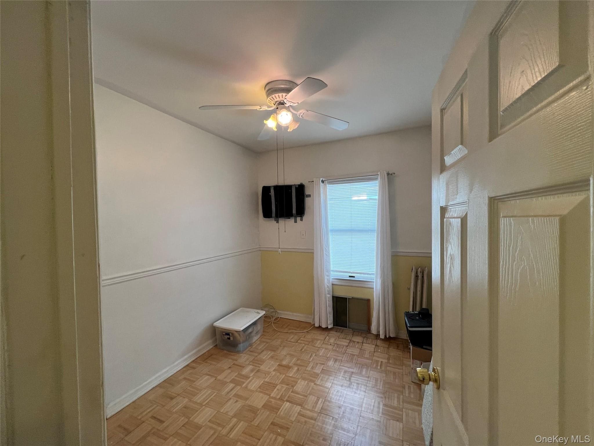 1615 E 51st Street thumbnail 17