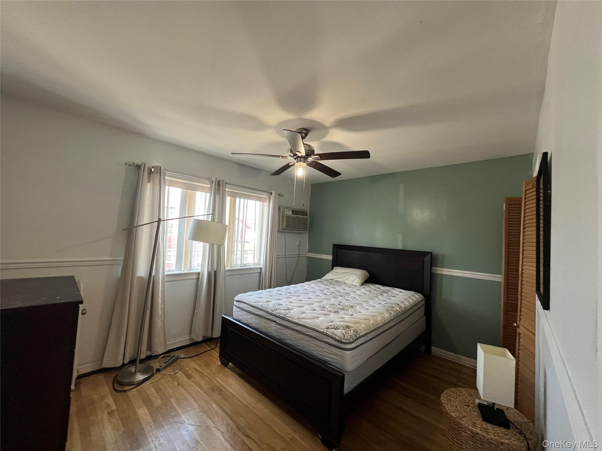 1615 E 51st Street thumbnail 18