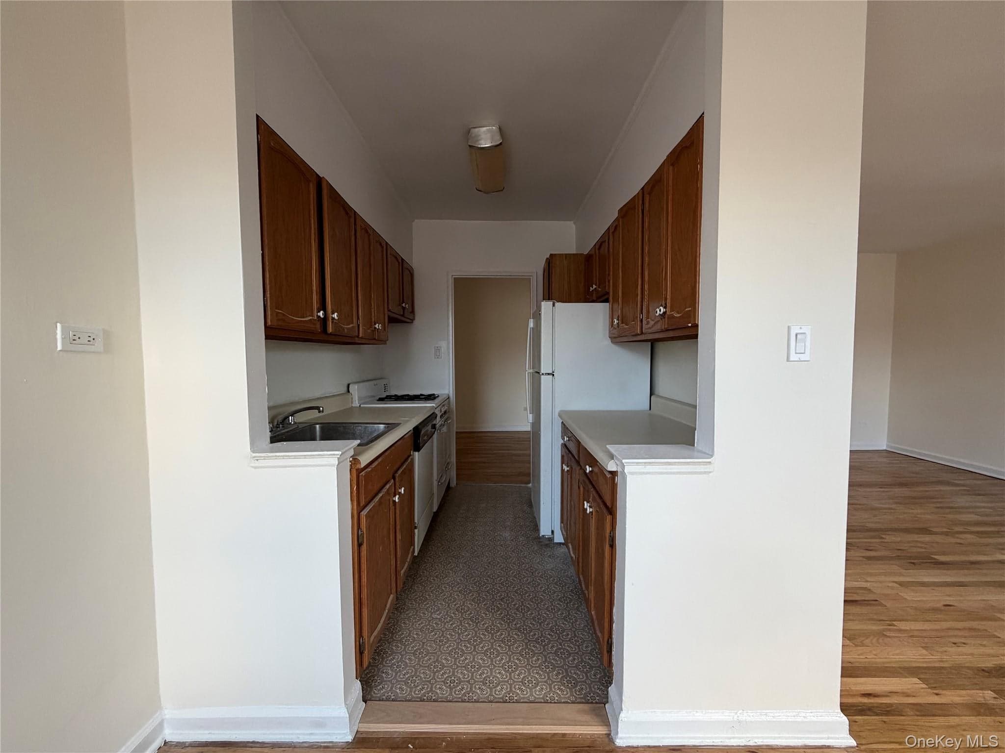 79-10 34th Avenue Unit: 7L thumbnail 11