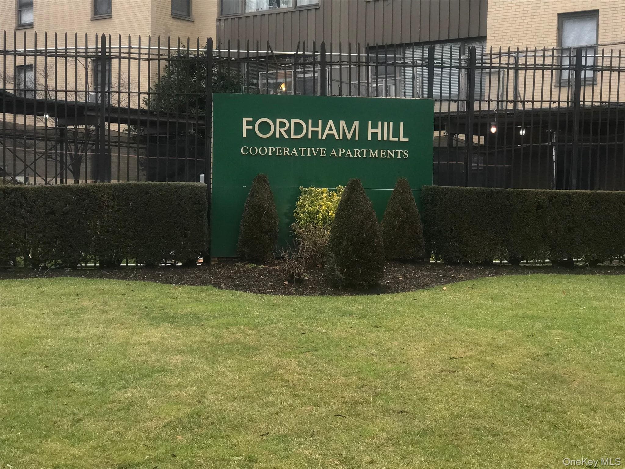 8 Fordham Hill Oval Unit: #6B photo 1