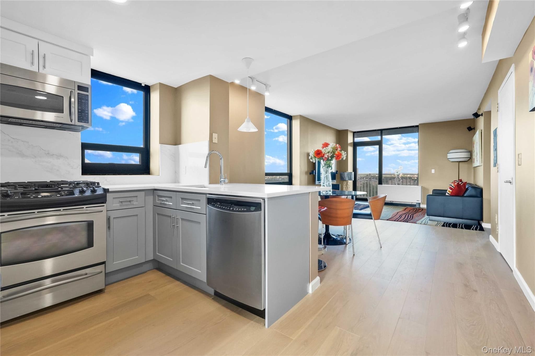 11624 Grosvenor Lane Unit: 15A thumbnail 7