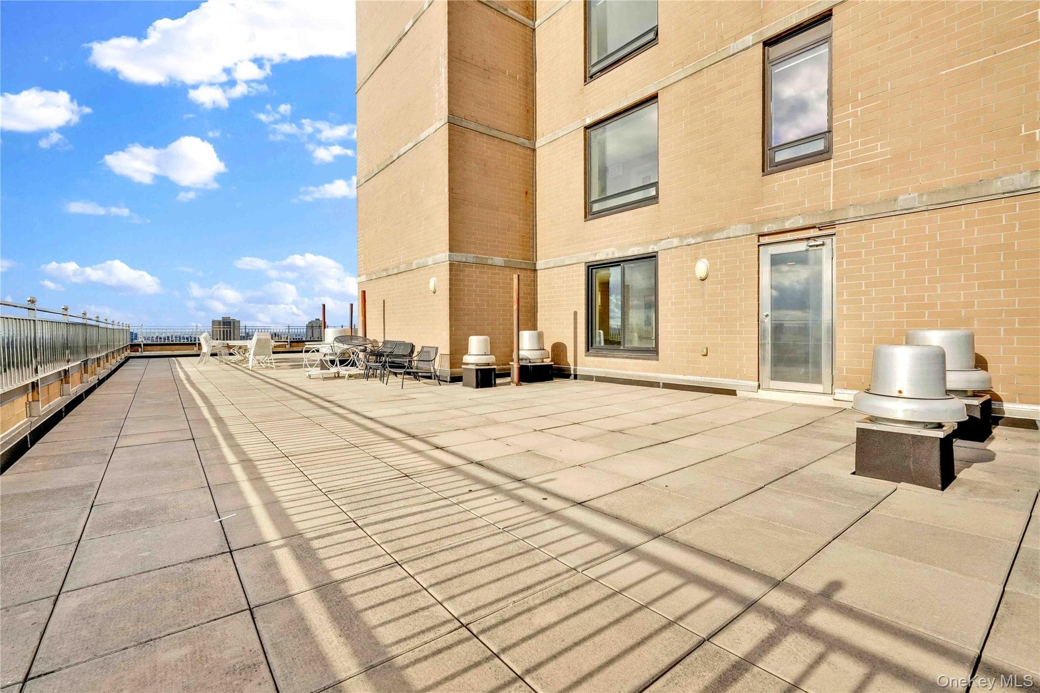 11624 Grosvenor Lane Unit: 15A thumbnail 19