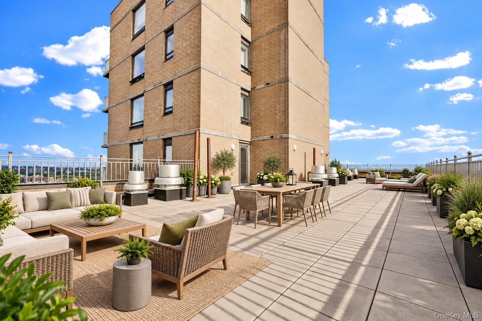 11624 Grosvenor Lane Unit: 15A thumbnail 2