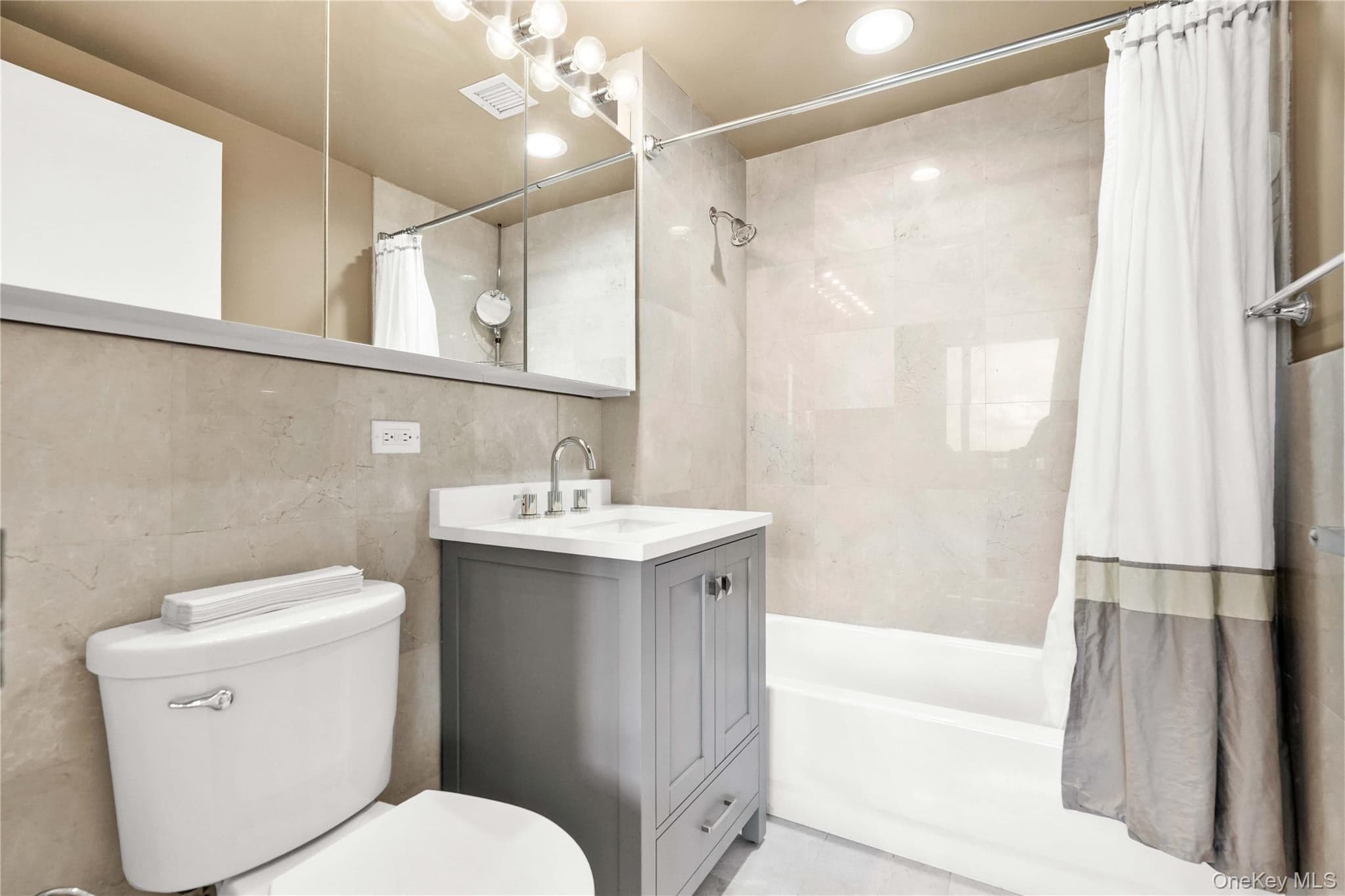 11624 Grosvenor Lane Unit: 15A thumbnail 15