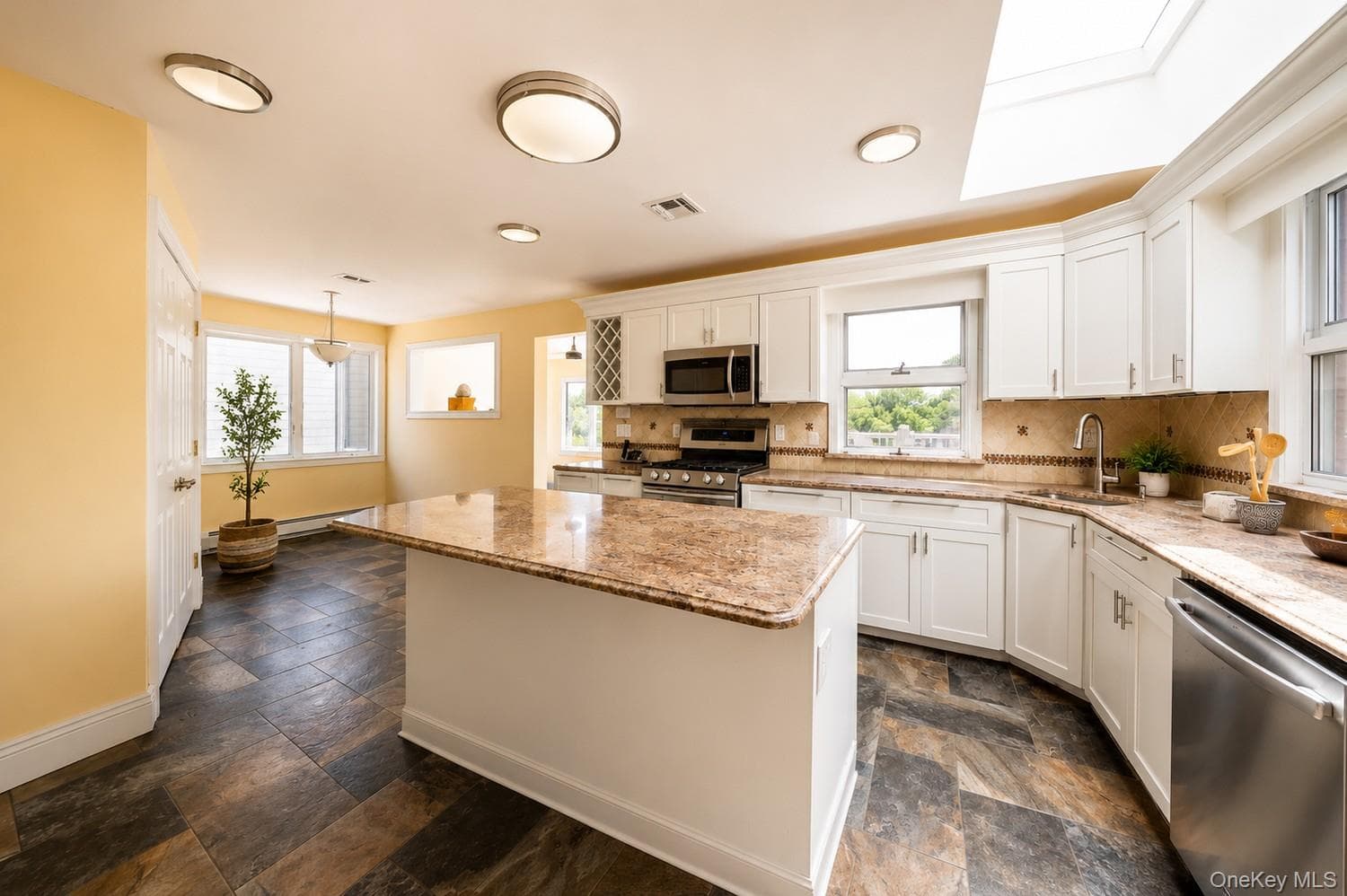 5434 Amboy Road thumbnail 35