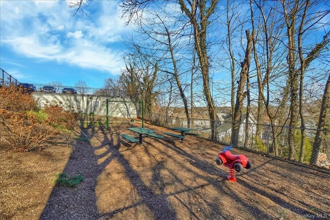 315 King Street Unit: 1B thumbnail 32