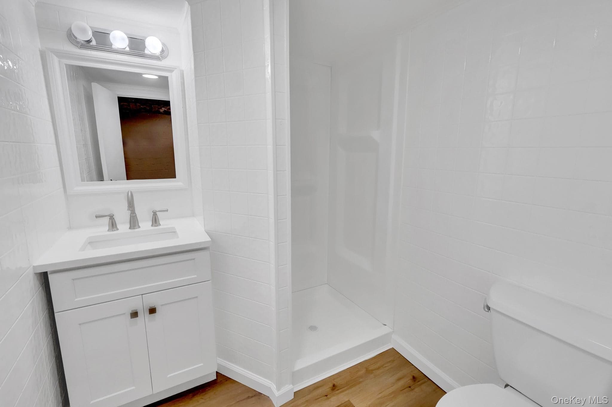 15 Stratford Avenue thumbnail 25