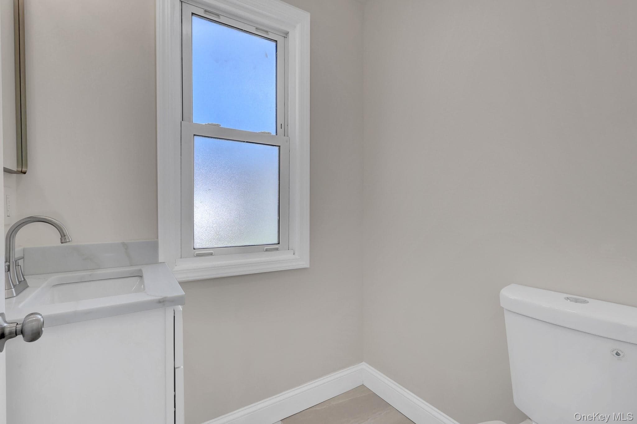 15 Stratford Avenue thumbnail 13