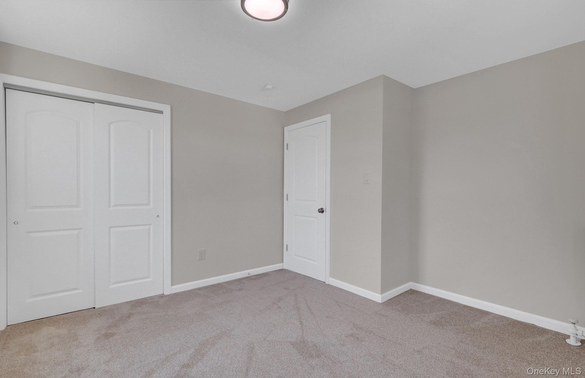 15 Stratford Avenue thumbnail 18
