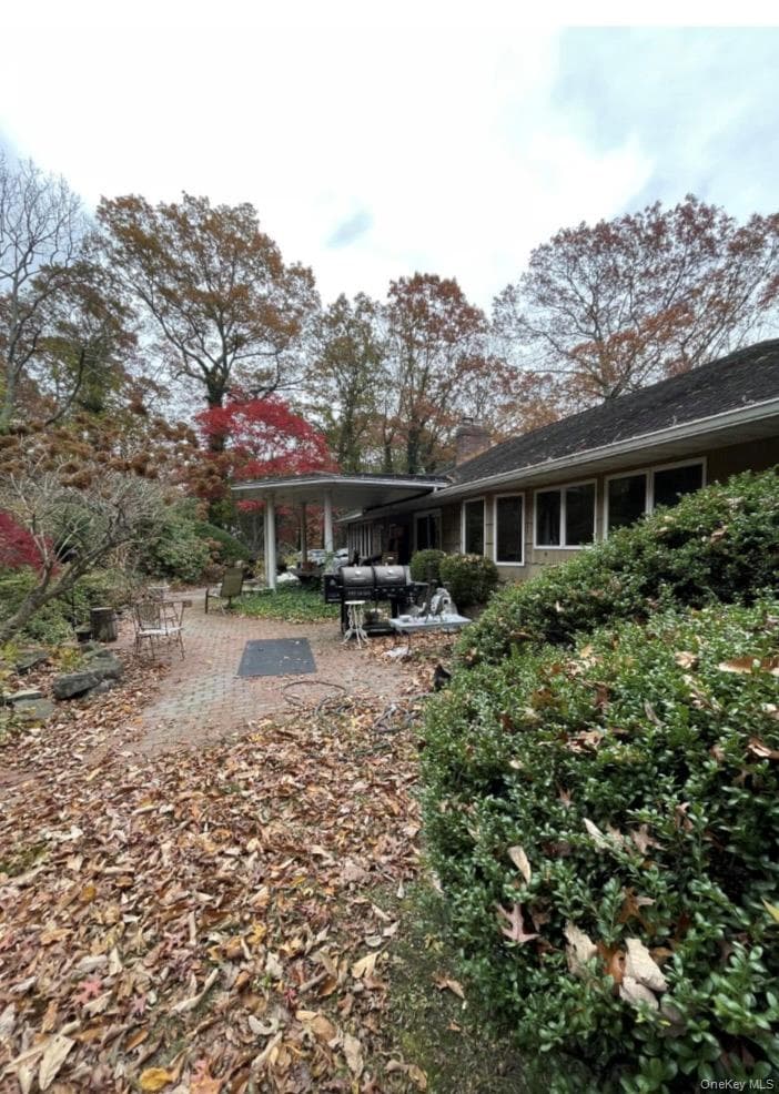 12 Talisman Drive, Dix Hills