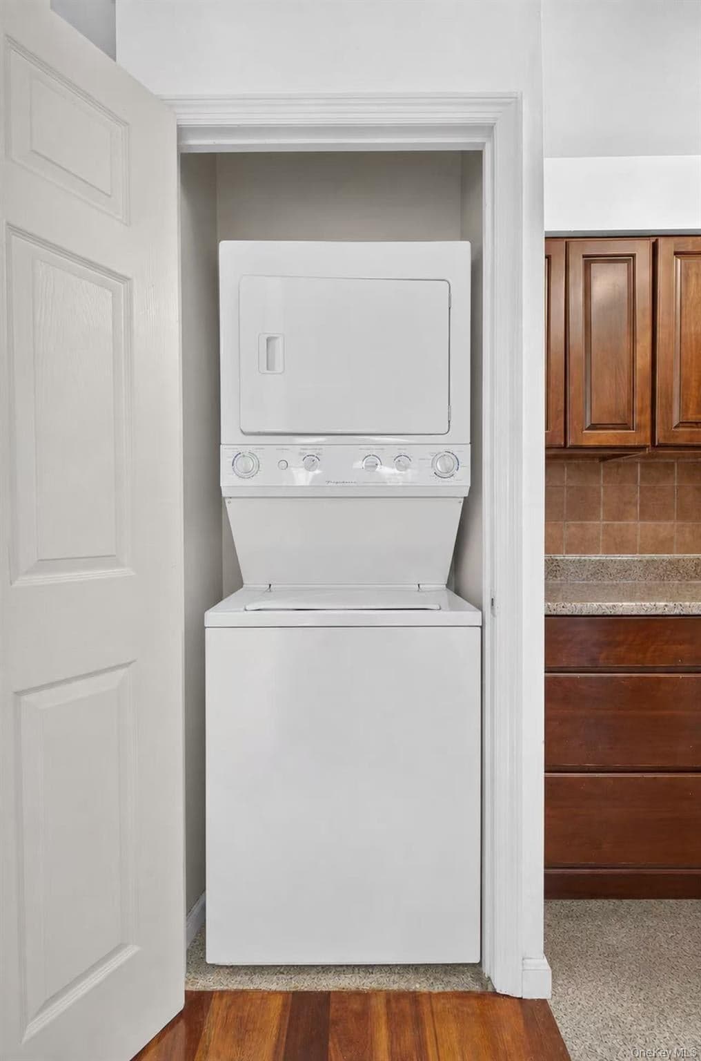 10005 37th Avenue Unit: 1B thumbnail 14