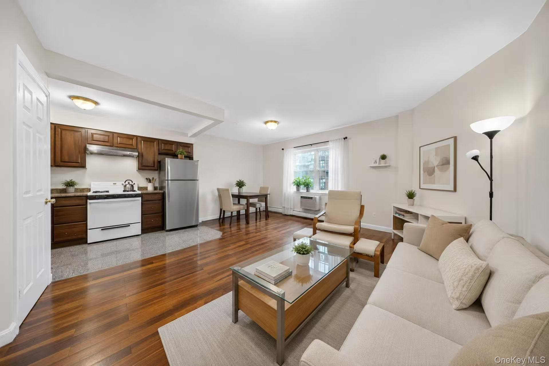 10005 37th Avenue Unit: 1B thumbnail 4