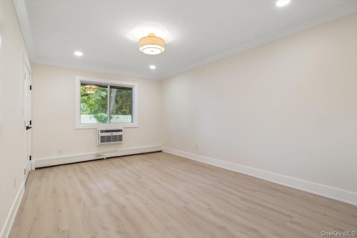 263 River Avenue Unit: 19 thumbnail 14