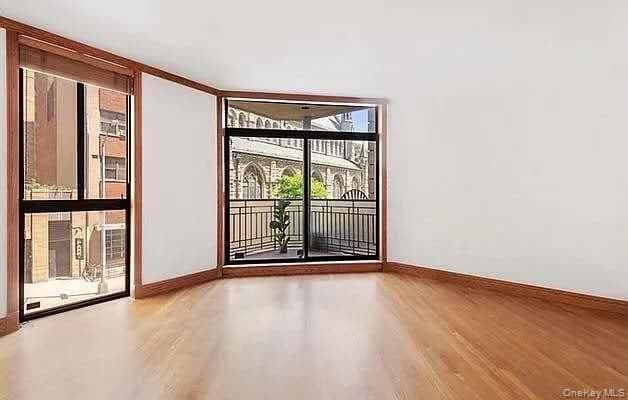 8 W 65th Street Unit: 5A thumbnail 4