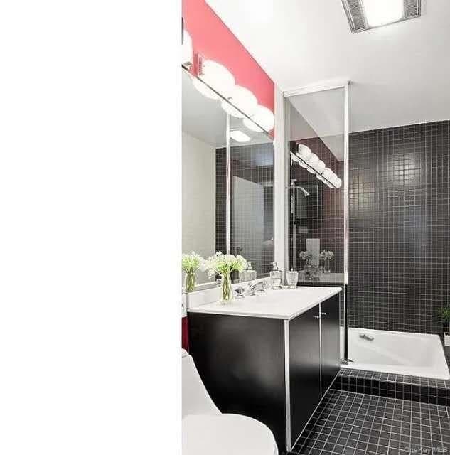 8 W 65th Street Unit: 5A thumbnail 3