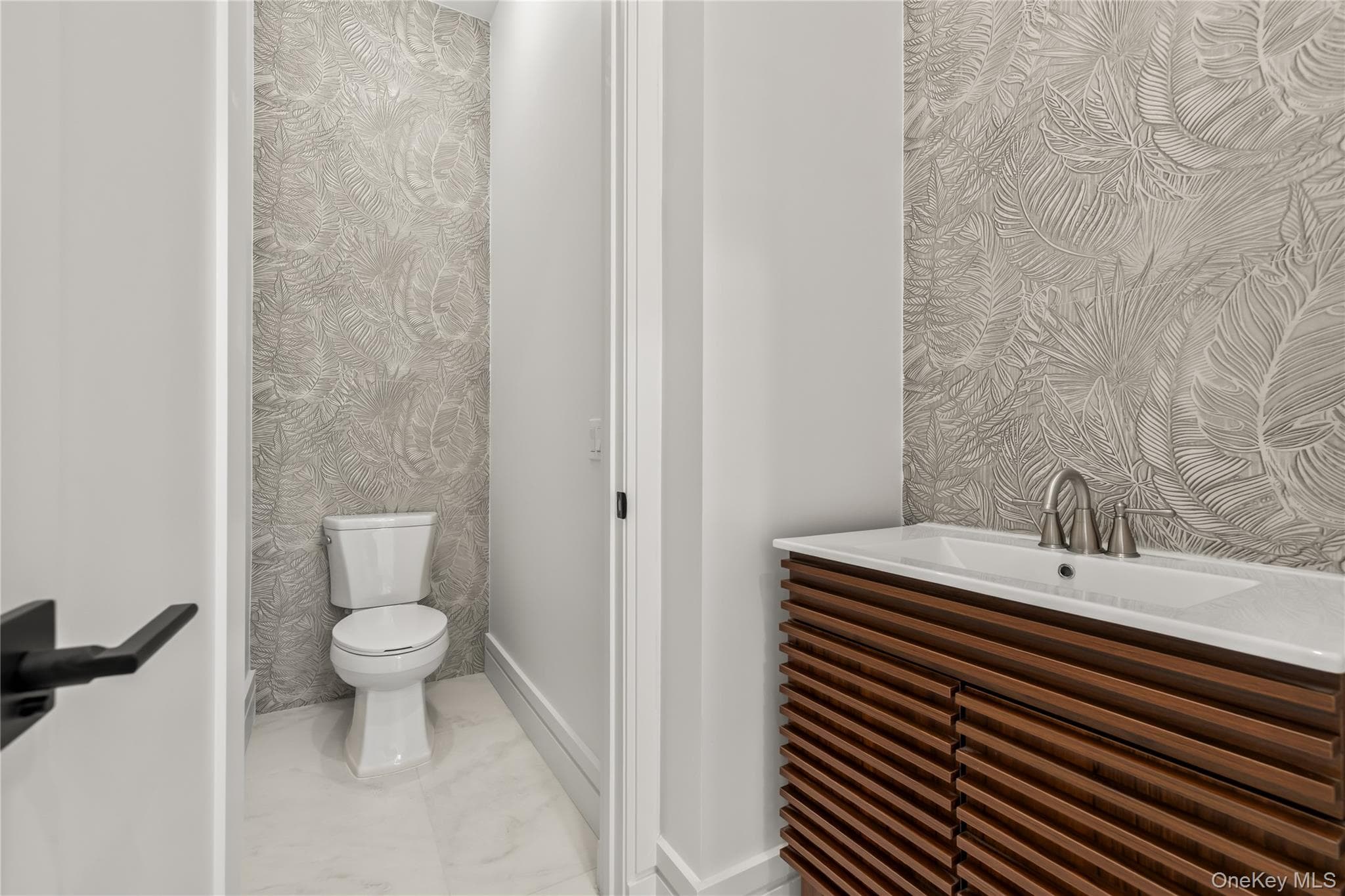 110 Fairview Avenue Unit: #201 thumbnail 8