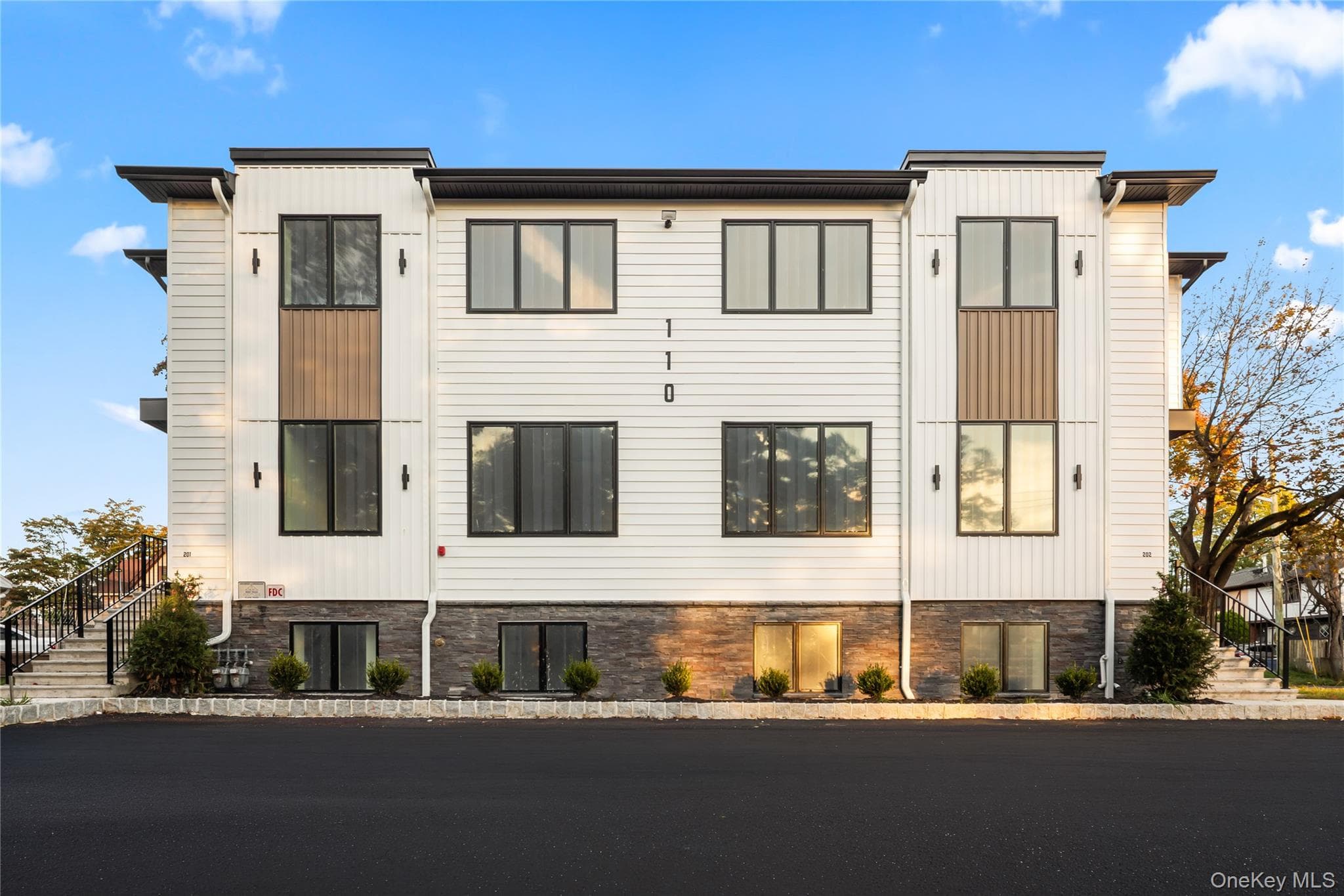 110 Fairview Avenue Unit: #201 thumbnail 26